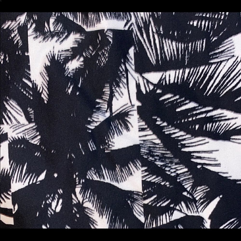 Fabletics Cora Skirt - image 3